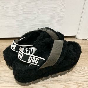 UGG Fuzzita Clear Black Sandals - Womens 9 - EUC